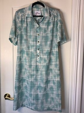 Vintage 70s 80s Green Plaid Dress Made in Canada Cottagecore Prairie Style 18
